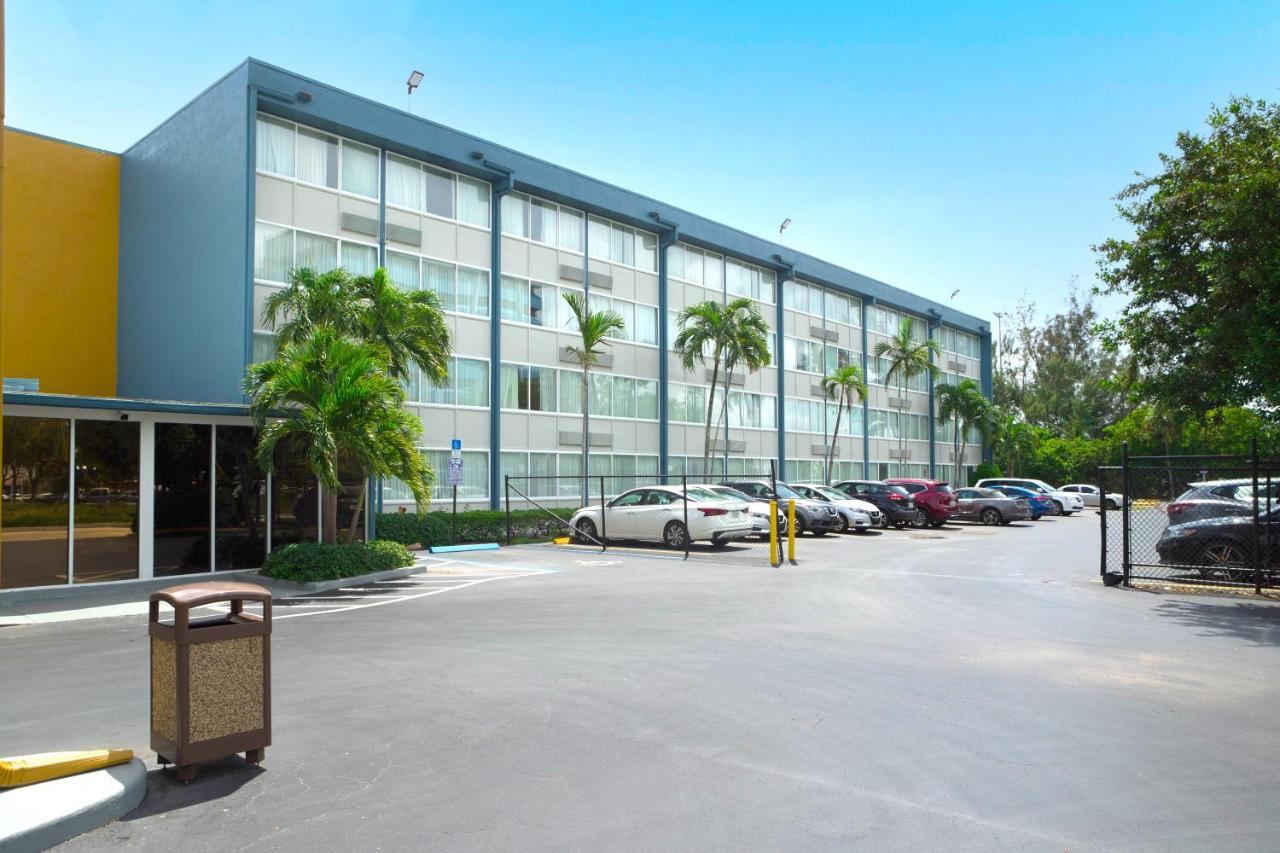 Envision Hotel Miami International Airport Εξωτερικό φωτογραφία